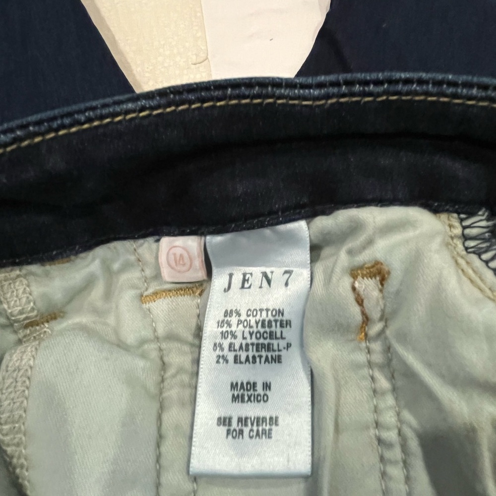Jen 7 blue jeans, Size 14, Cute split on legs..